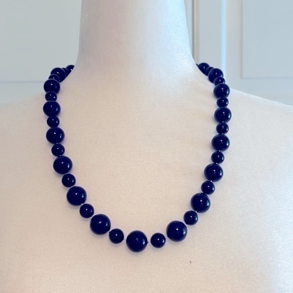 Blue bead necklace